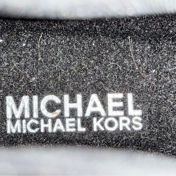 Michael Kors Silver Boots rain snow size 9 Like New - Picture 5 of 6